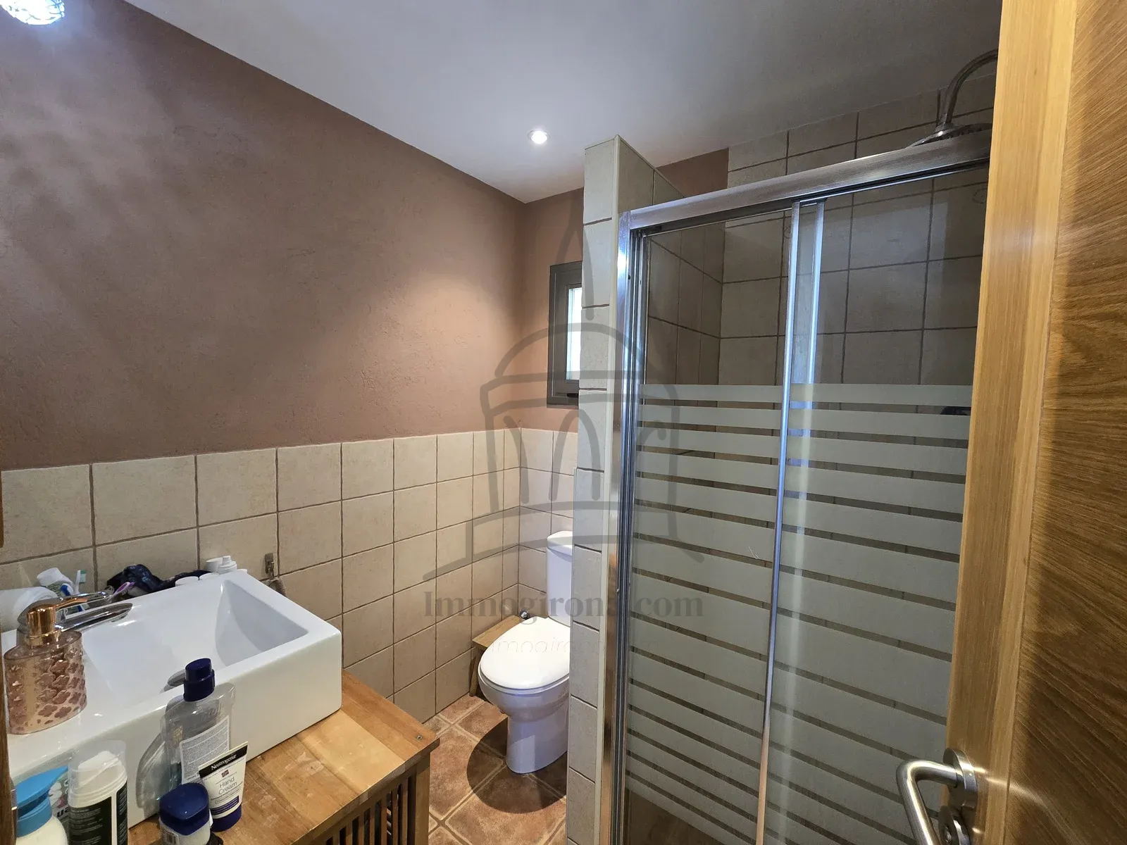 🏡 House for sale in Maçanet de la Selva – Large garden, exceptional finishes, views, nature and tranquility.