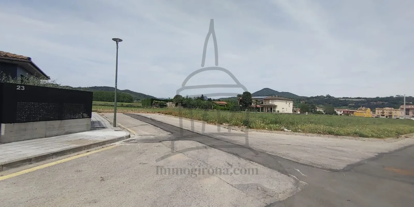 Magnífic terreny en zona molt valorada, ideal per urbanitzar a Bescanó