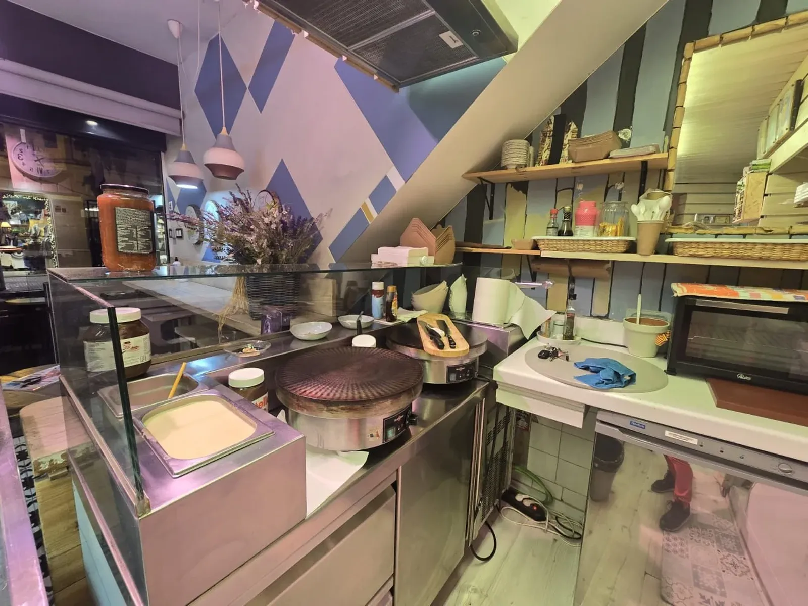 🍦 Traspàs de Gelateria a l’Eixample de Girona – Oportunitat Única!